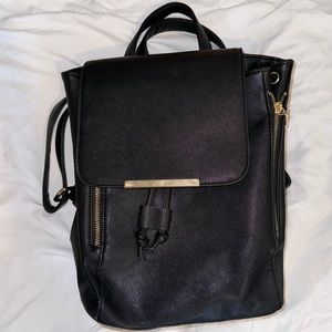 Wink Kangaroo Bag